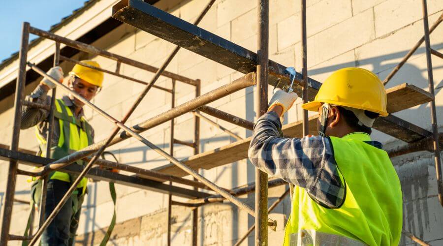 Professional gutter cleaning in Crosbyton, TX